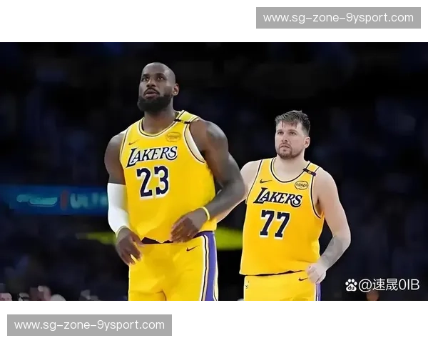 紫金荣耀与铁血硬骨：当湖人遇上热火，这场博弈无关胜负只关信仰